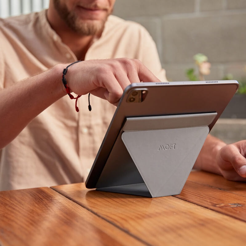 MOFT X - samoprzylepny stojak na tablet