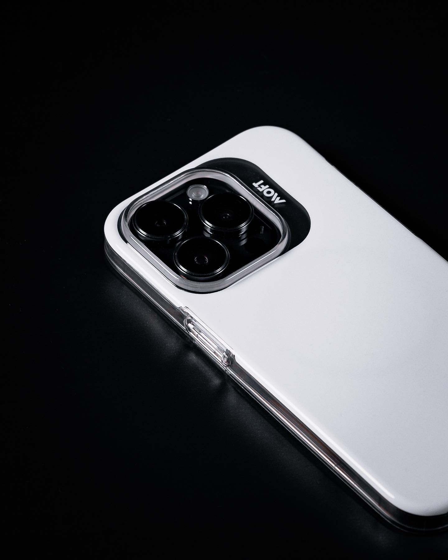 Snap Case z ulepszonym MagSafe