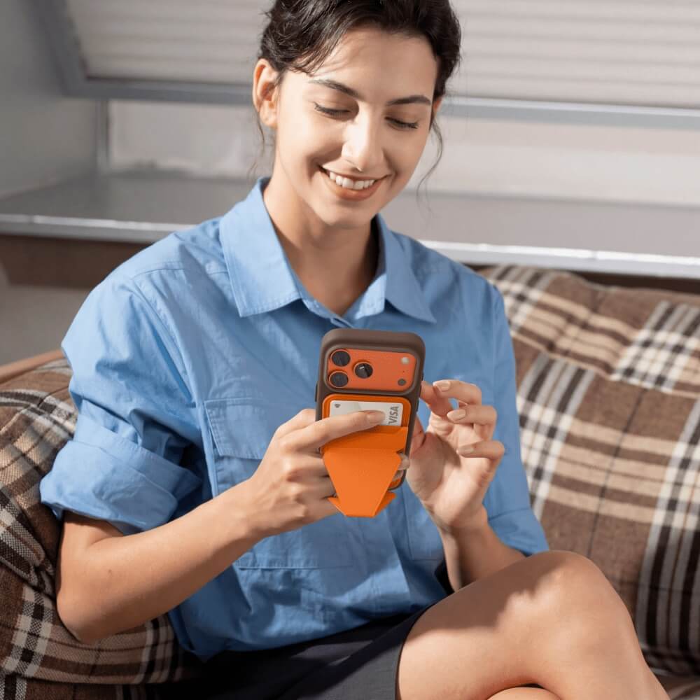 MOFT Trackable Snap-On — magnetyczny portfel i stojak z Apple Find My